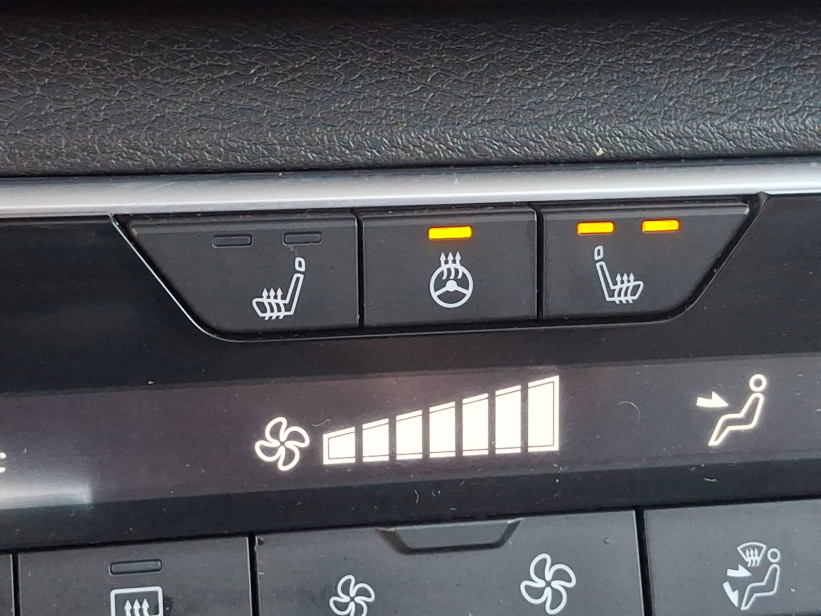 Used 2024 Nissan Altima 2.5 SL image 25