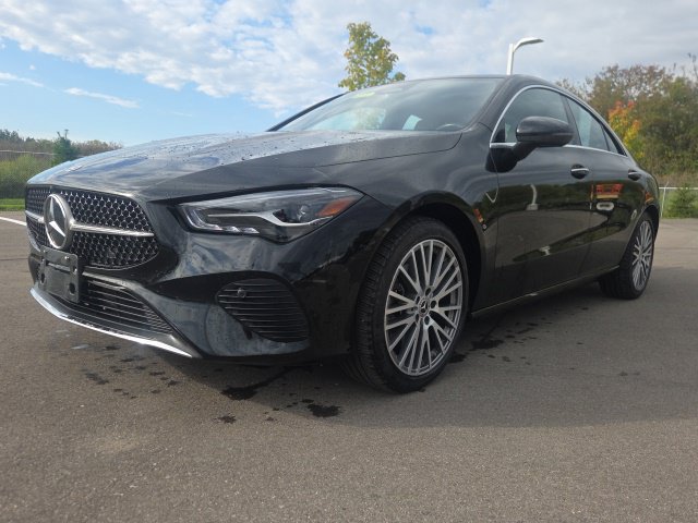 Used 2025 Mercedes-Benz CLA 250 4MATIC image 2