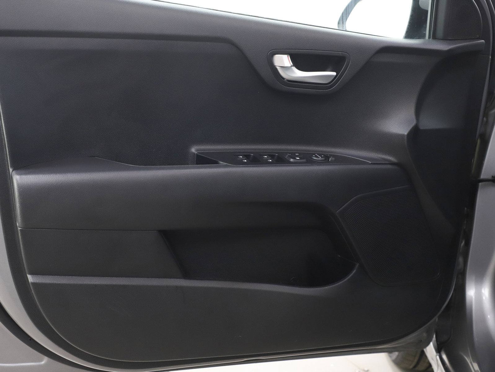 Used 2023 Kia Rio S w/ Technology Package image 17