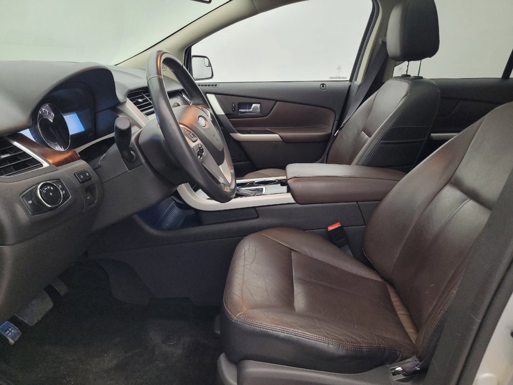 Used 2014 Ford Edge Limited w/ Equipment Group 301A FWD image 17