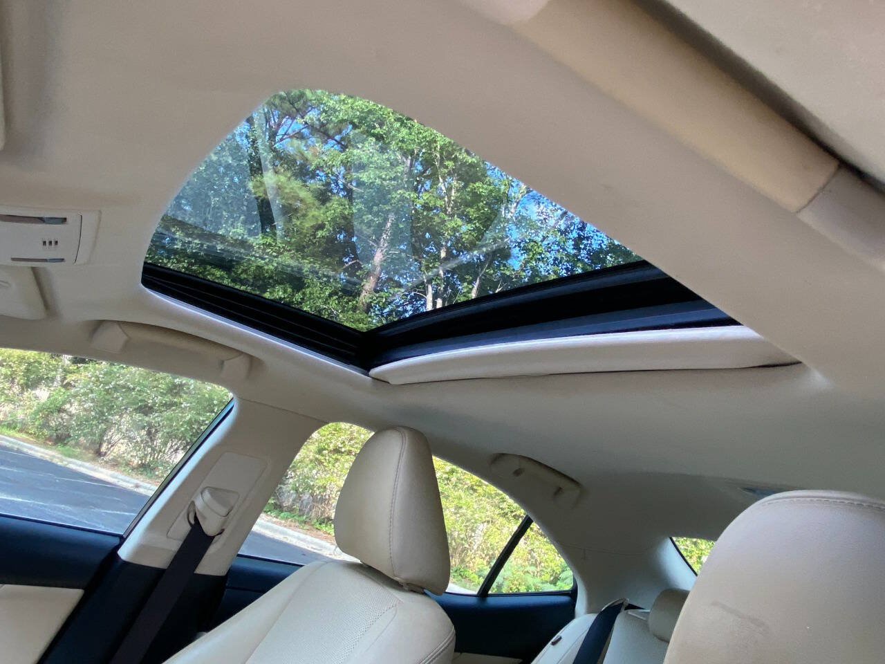 Used 2016 Lexus IS 200t RWD image 38
