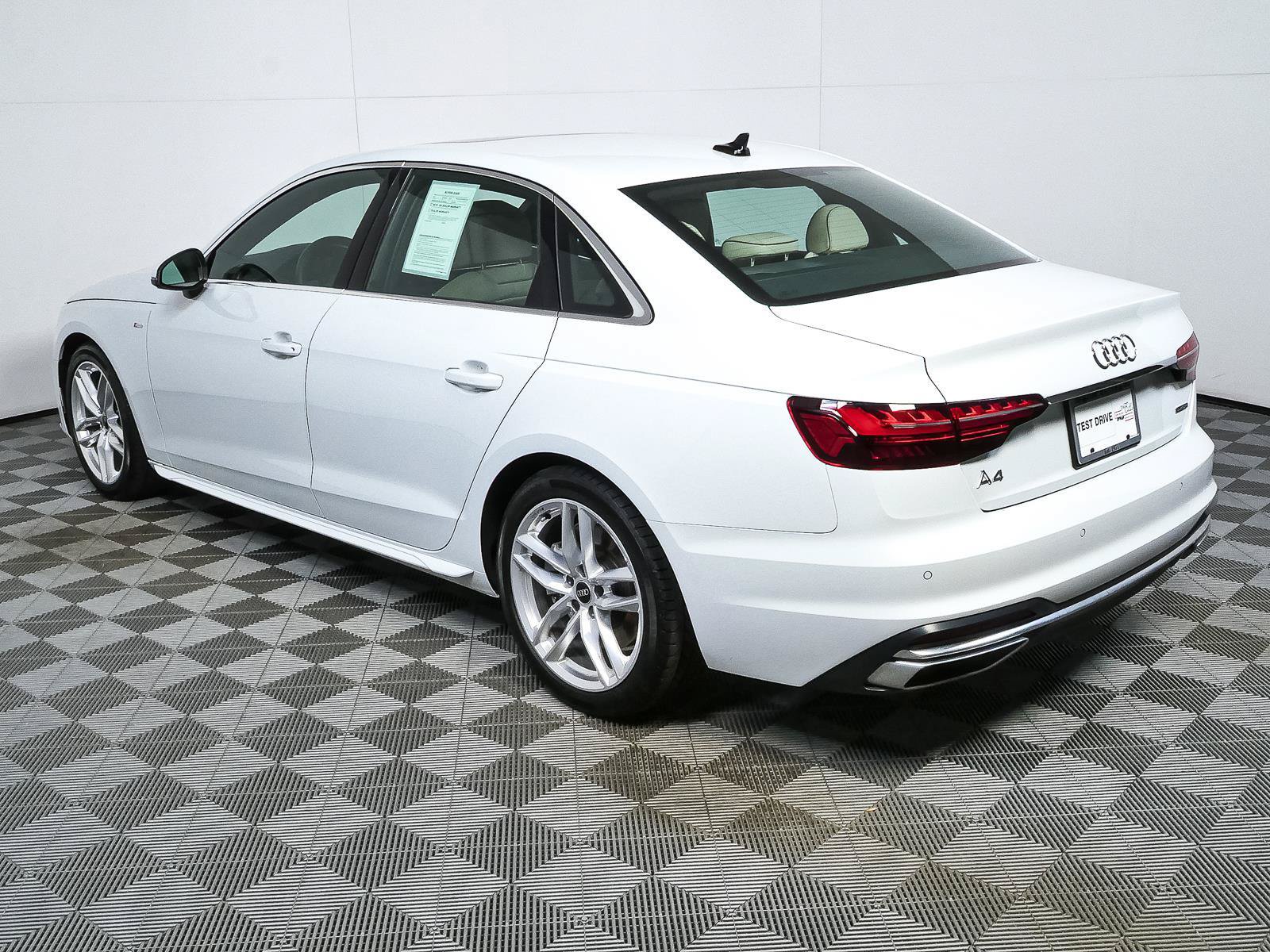 Used 2023 Audi A4 2.0T Premium Plus w/ Premium Plus Package AWD/4WD image 31