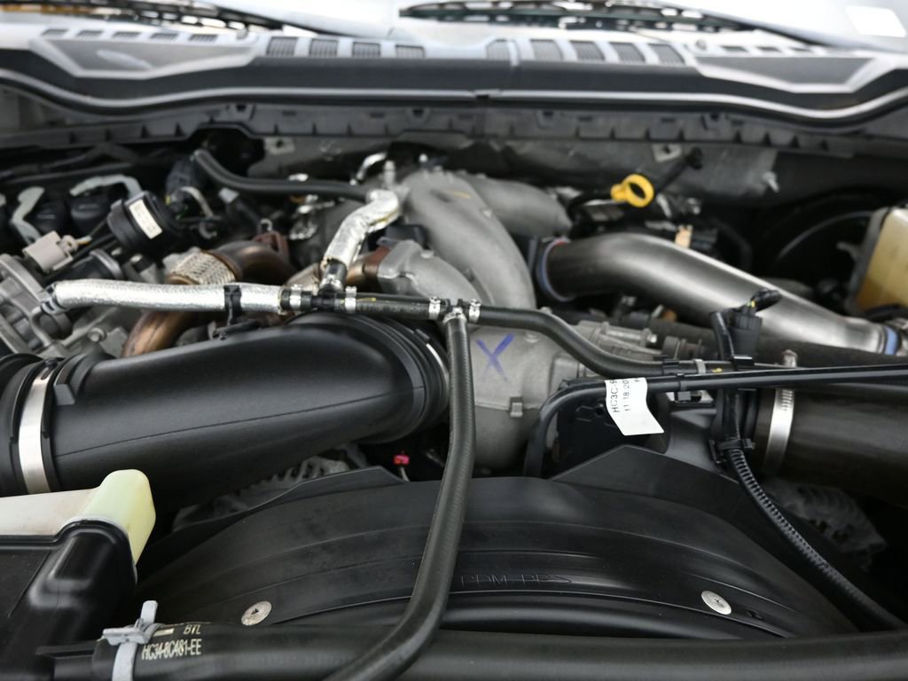 Used 2020 Ford F250 Platinum w/ FX4 Off-Road Package AWD/4WD image 20