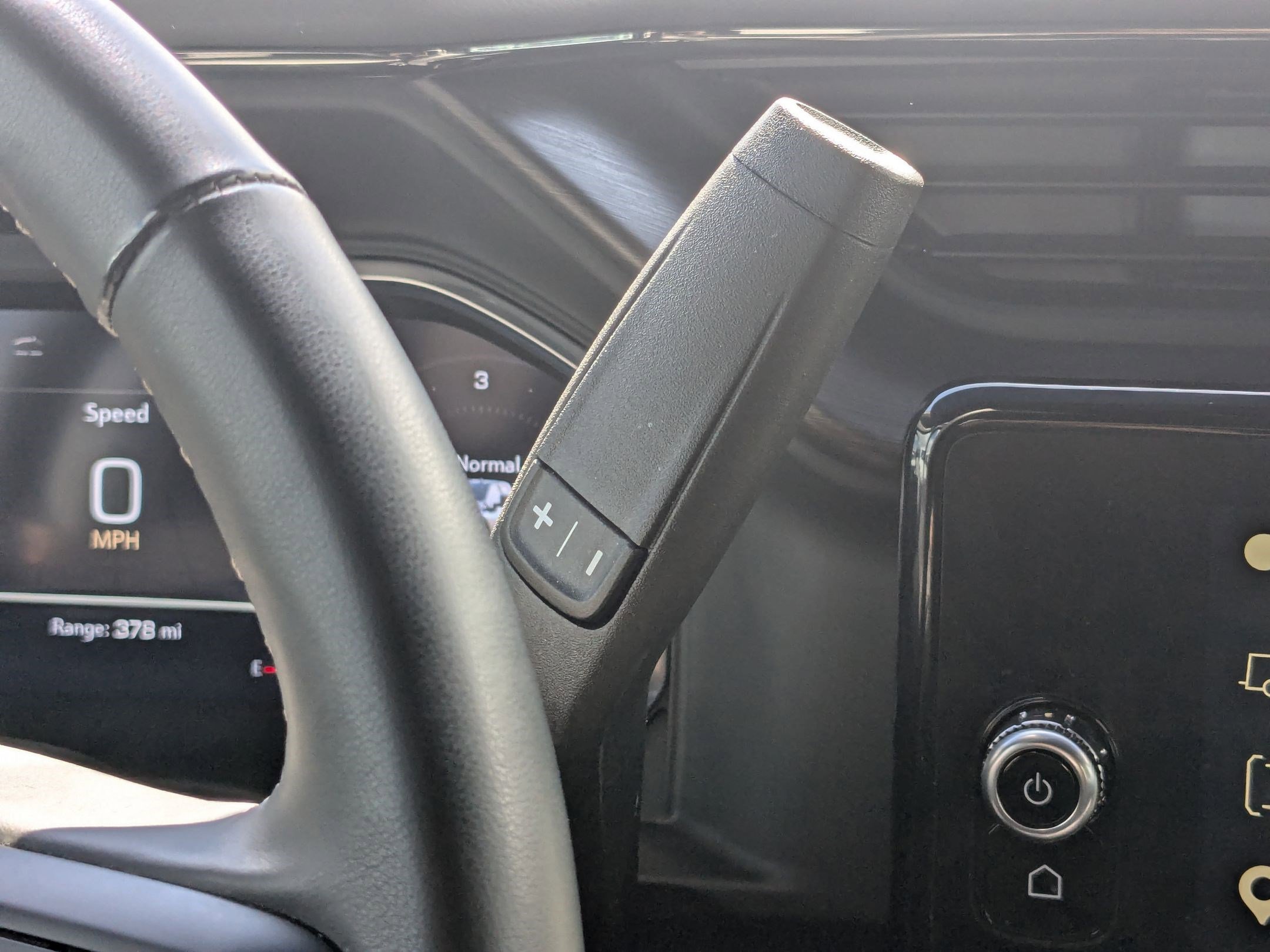 Used 2025 GMC Sierra 3500 AT4 w/ AT4 Preferred Package AWD/4WD image 28