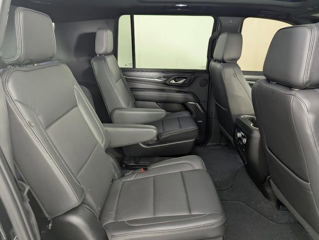 Used 2023 GMC Yukon XL Denali image 19