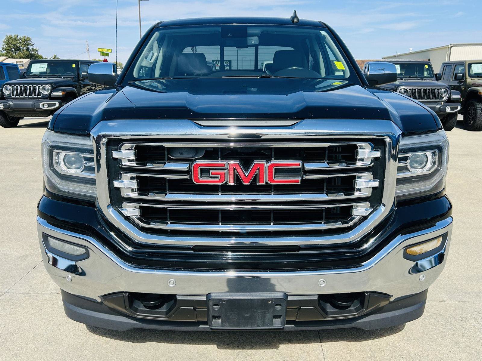 Used 2017 GMC Sierra 1500 SLT AWD/4WD image 30