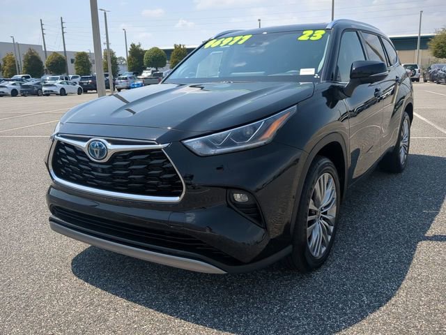 Used 2023 Toyota Highlander Platinum image 8