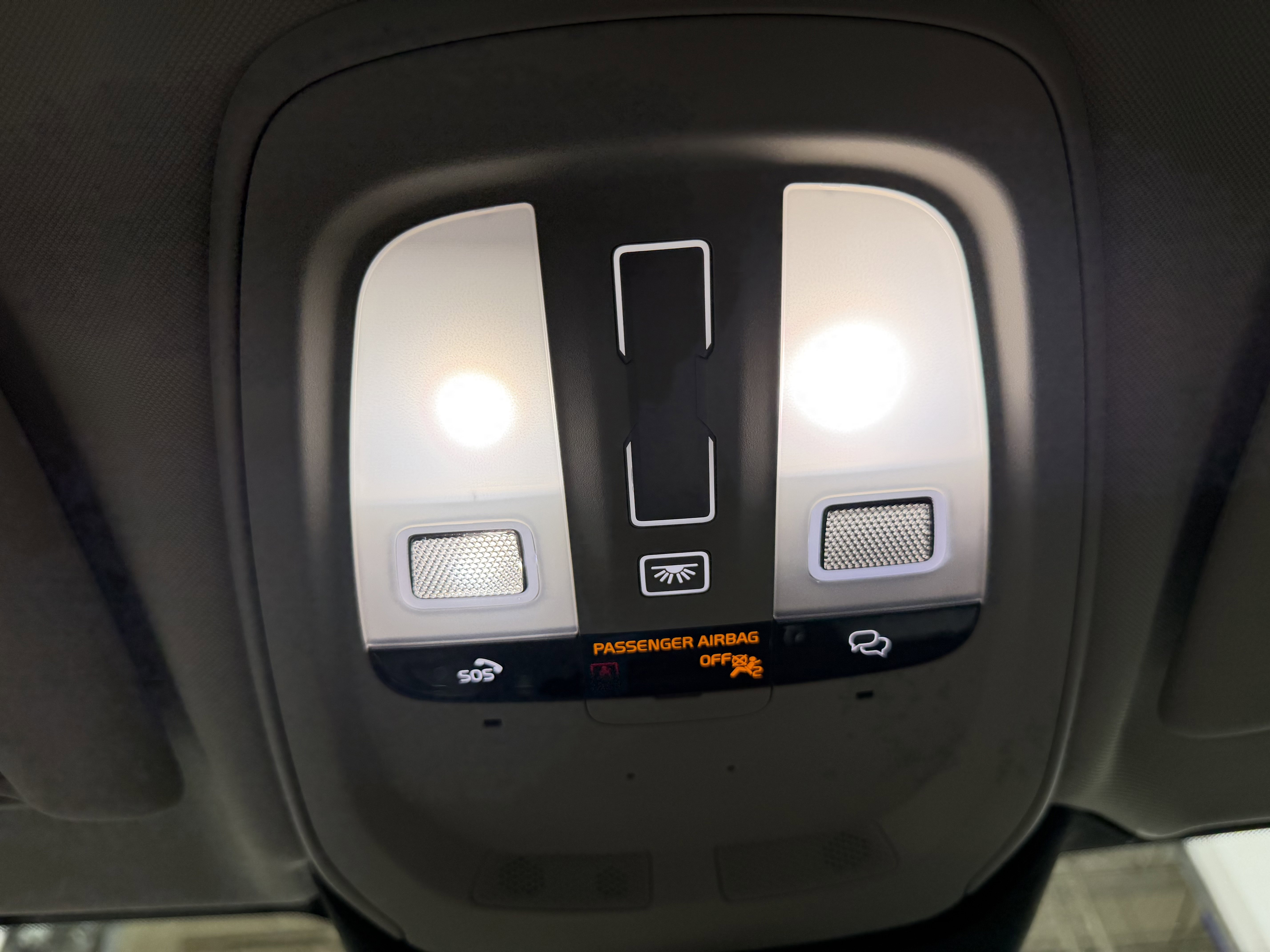 Used 2023 Volvo S60 B5 Ultimate w/ Climate Package image 16