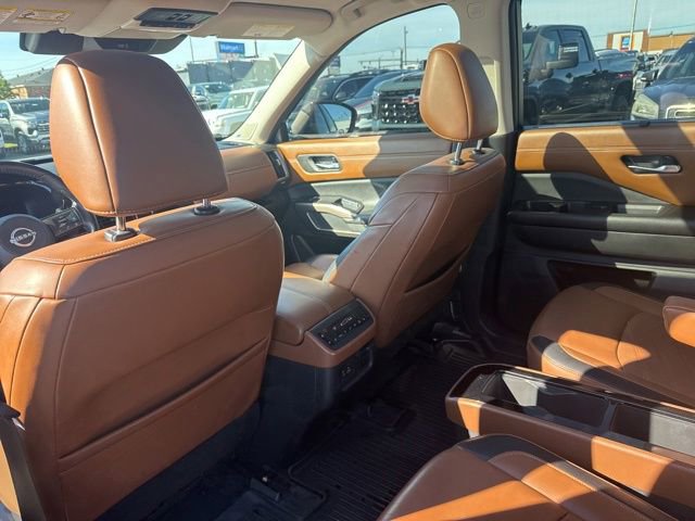 Used 2022 Nissan Pathfinder Platinum w/ Cargo Package AWD/4WD image 27