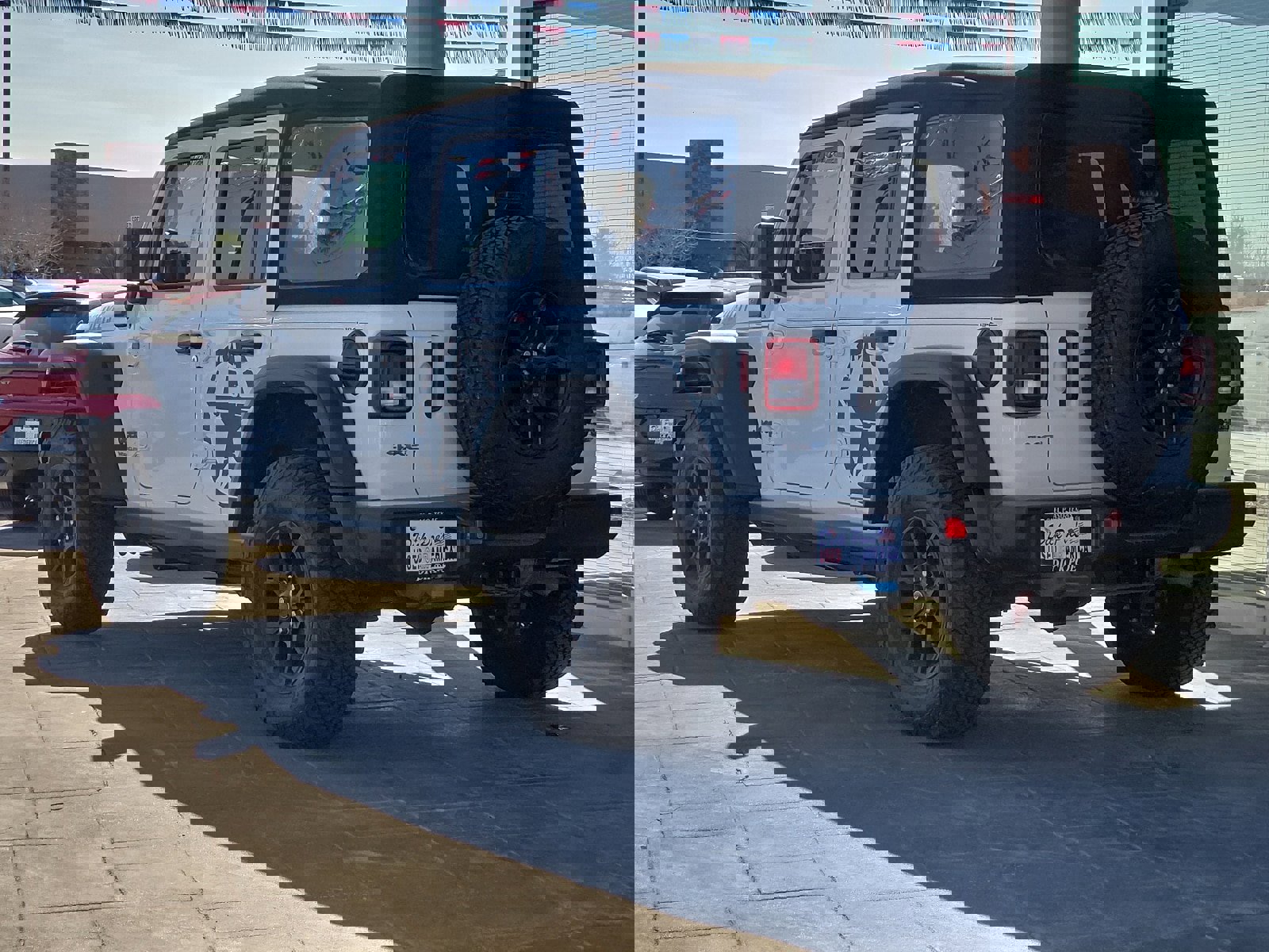 Used 2024 Jeep Wrangler Unlimited image 4