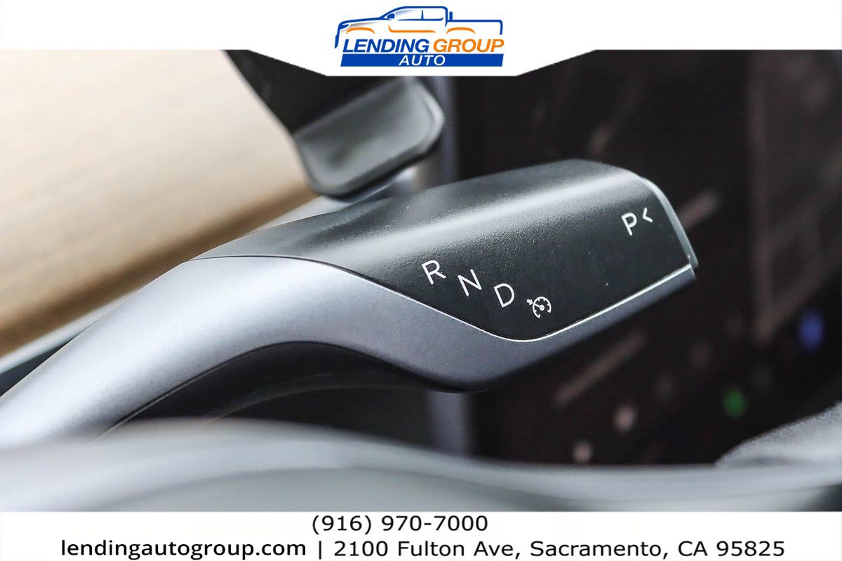 Used 2021 Tesla Model Y Long Range image 18