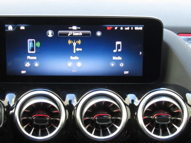 Used 2026 Mercedes-Benz GLA 250 4MATIC image 29