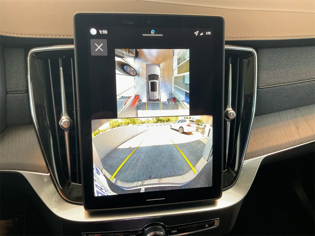 New 2026 Volvo XC90 B6 Ultra image 26
