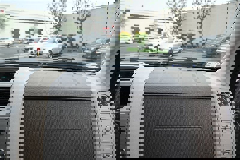 Used 2009 Ford Escape XLT image 57