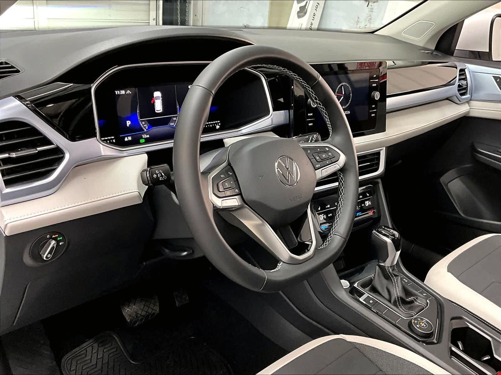 New 2026 Volkswagen Taos SE AWD/4WD image 6
