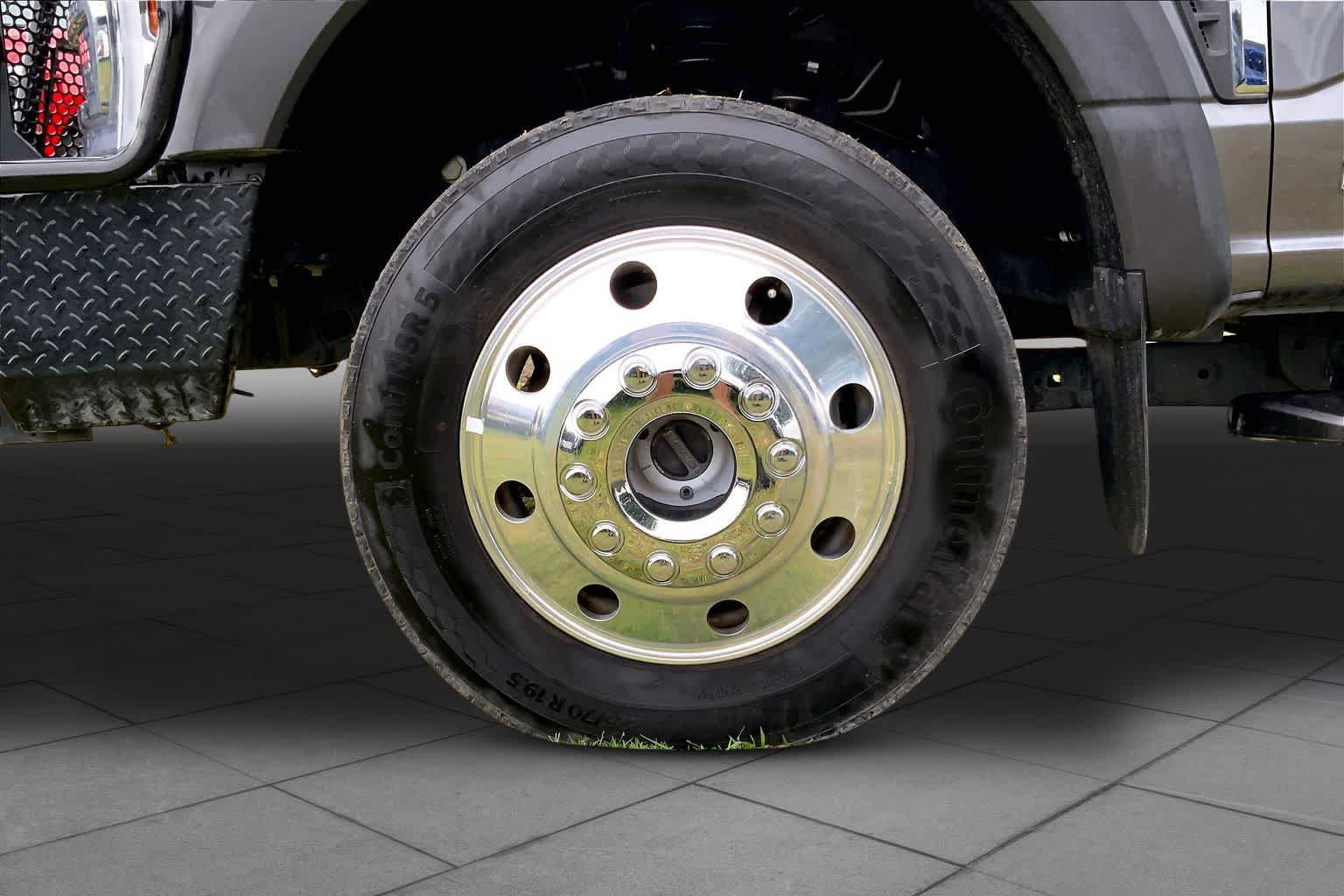 Certified 2024 Ford F550 4x4 Crew Cab Super Duty image 11