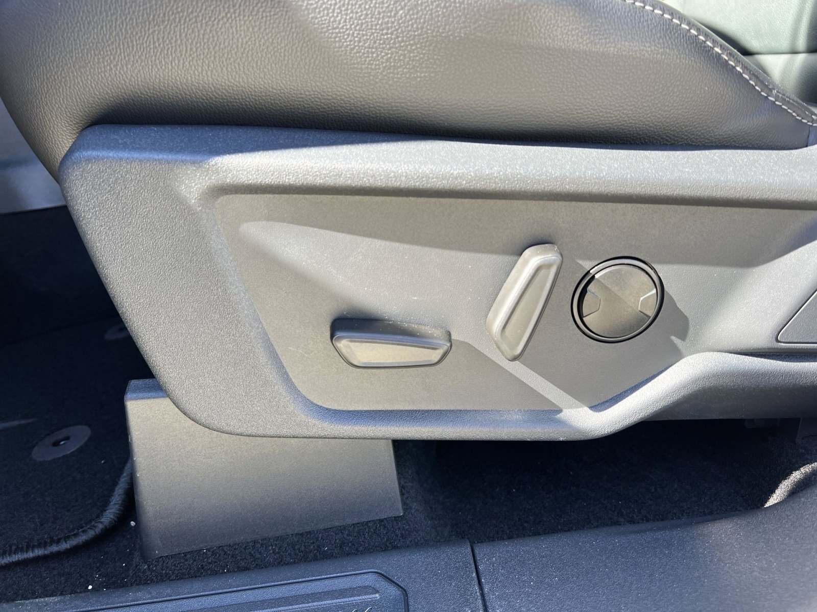 New 2025 Ford Bronco Outer Banks image 14