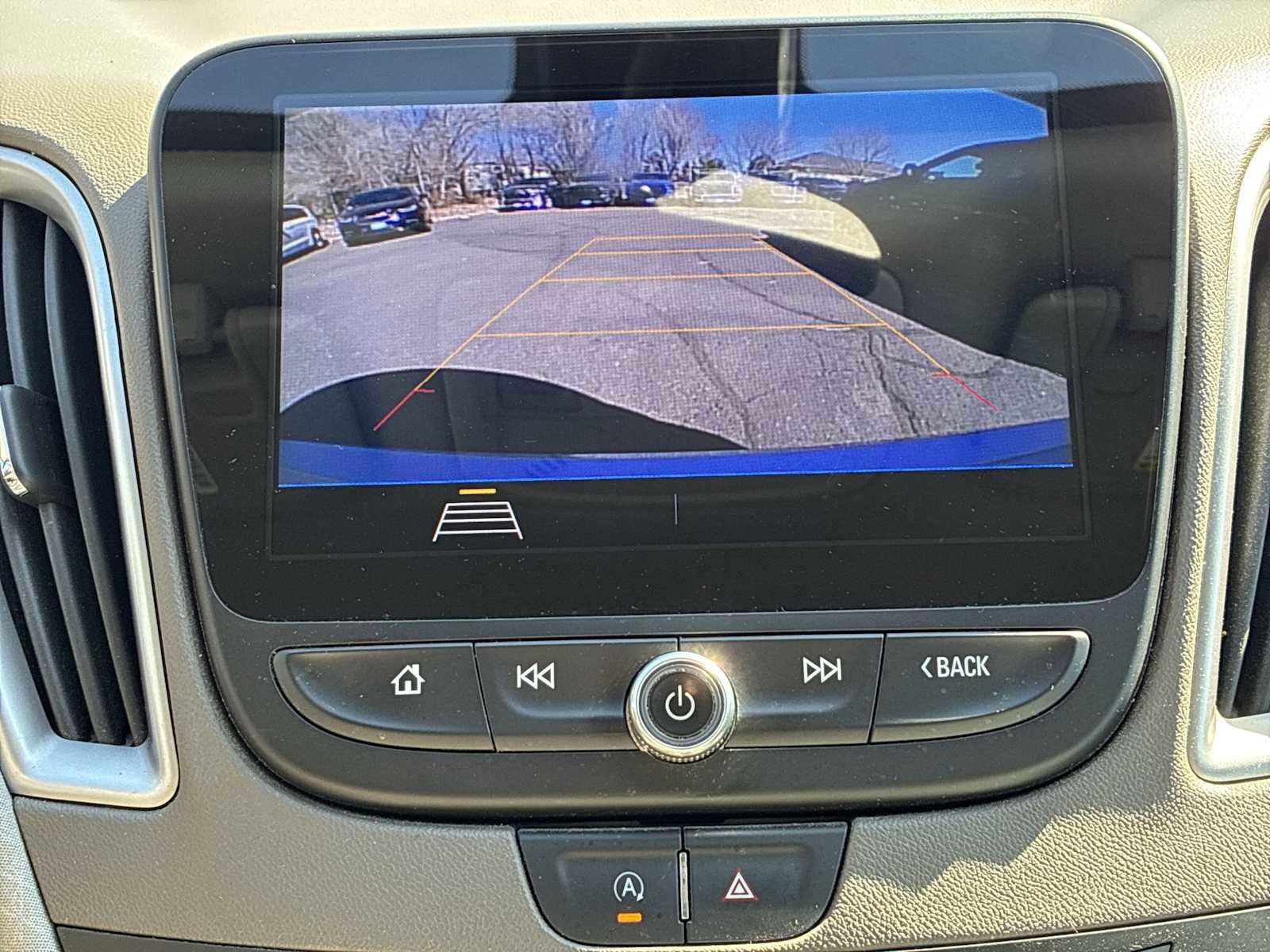 Used 2020 Chevrolet Malibu LS image 23