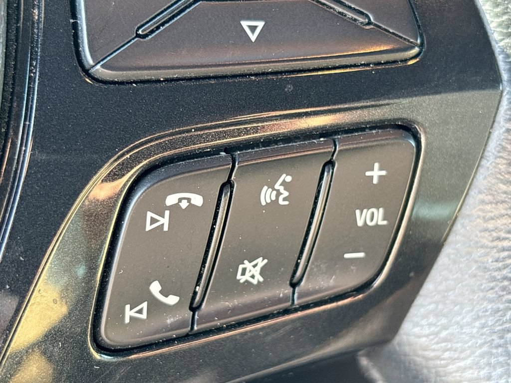 Used 2016 Ford Explorer XLT w/ Equipment Group 202A FWD image 17