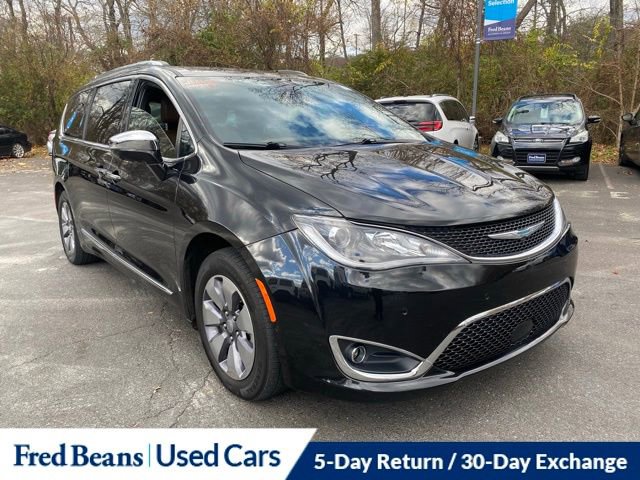 Used 2020 Chrysler Pacifica Limited w/ Advanced Safetytec Group