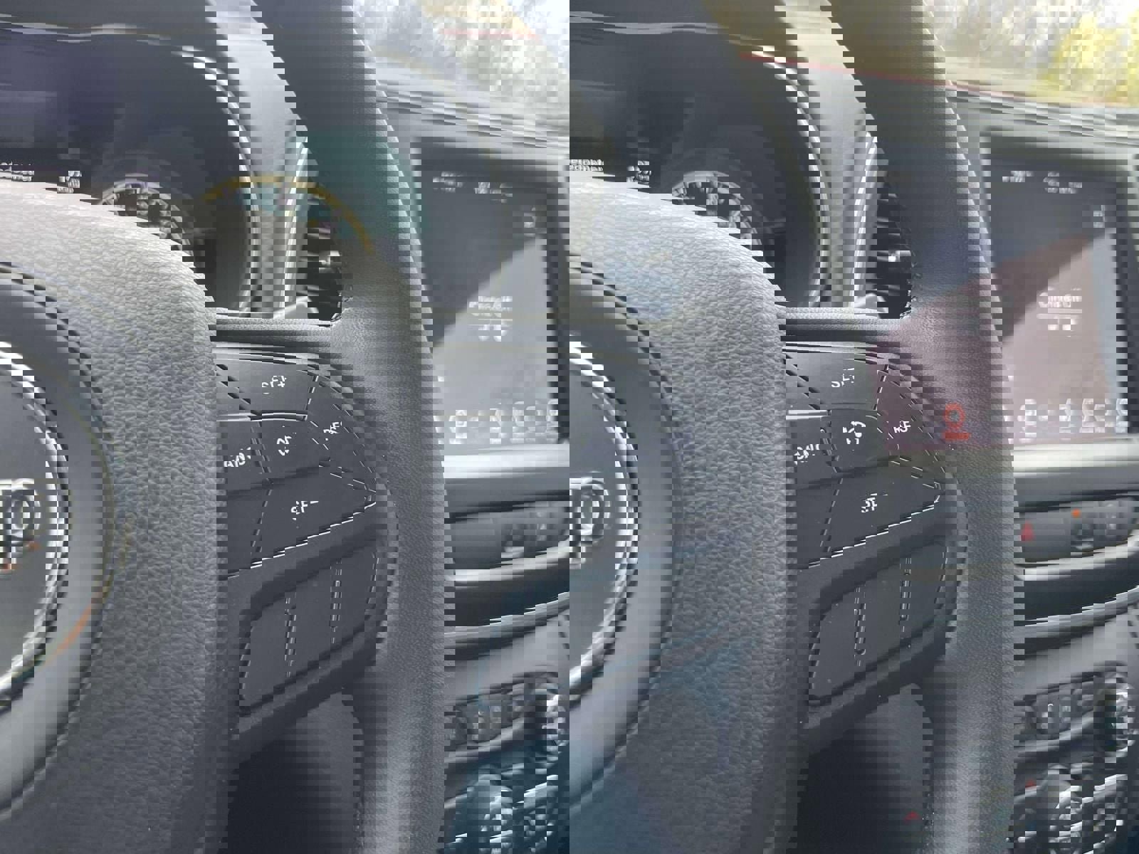 Used 2022 Jeep Cherokee Trailhawk image 22