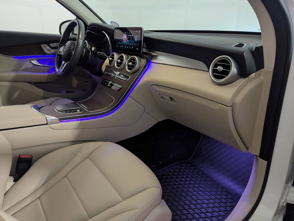 Used 2020 Mercedes-Benz GLC 300 image 35