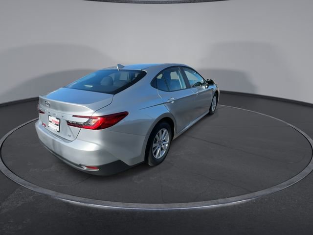 Used 2025 Toyota Camry LE image 16