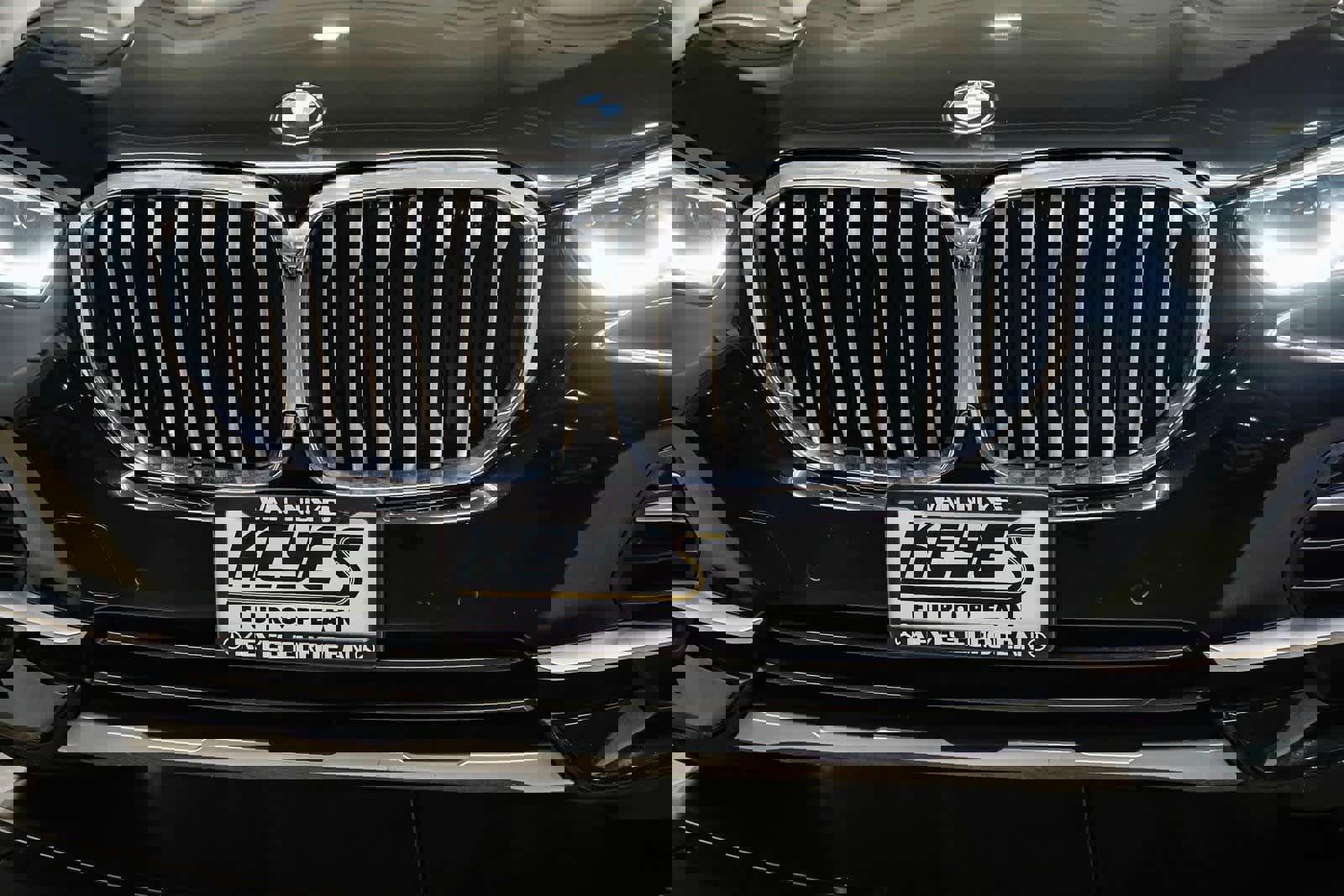 Used 2022 BMW X5 xDrive40i w/ Parking Assistance Package image 8