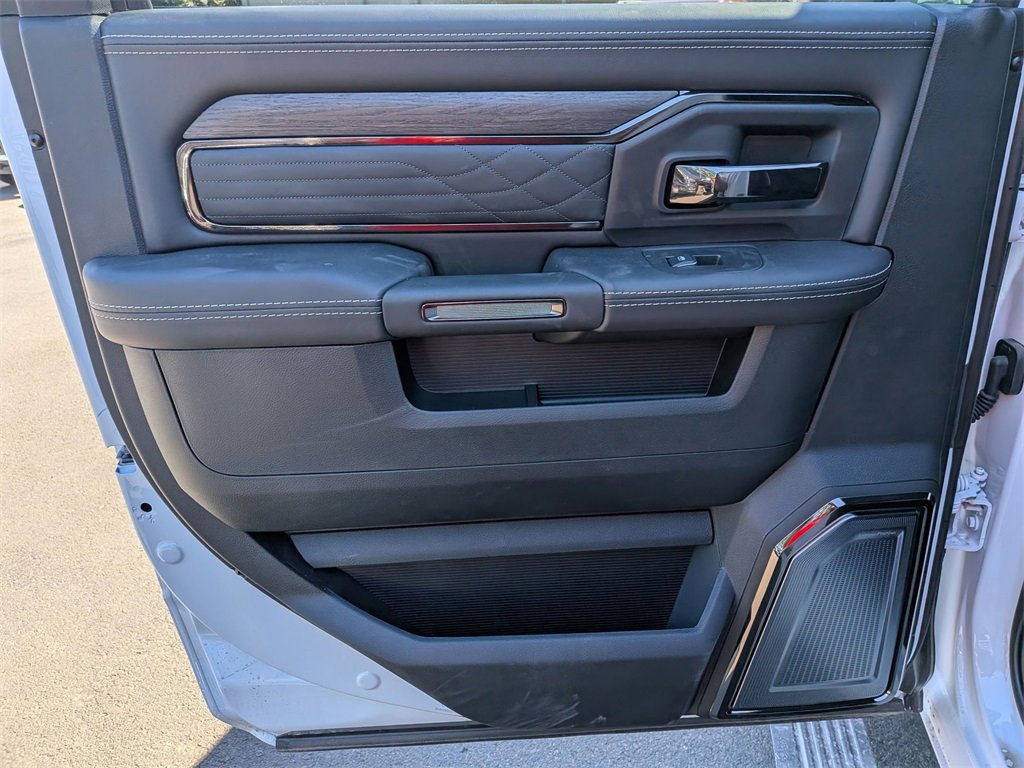 New 2026 RAM 3500 Limited image 15