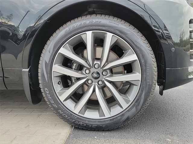 New 2024 Land Rover Discovery Metropolitan Edition AWD/4WD image 35