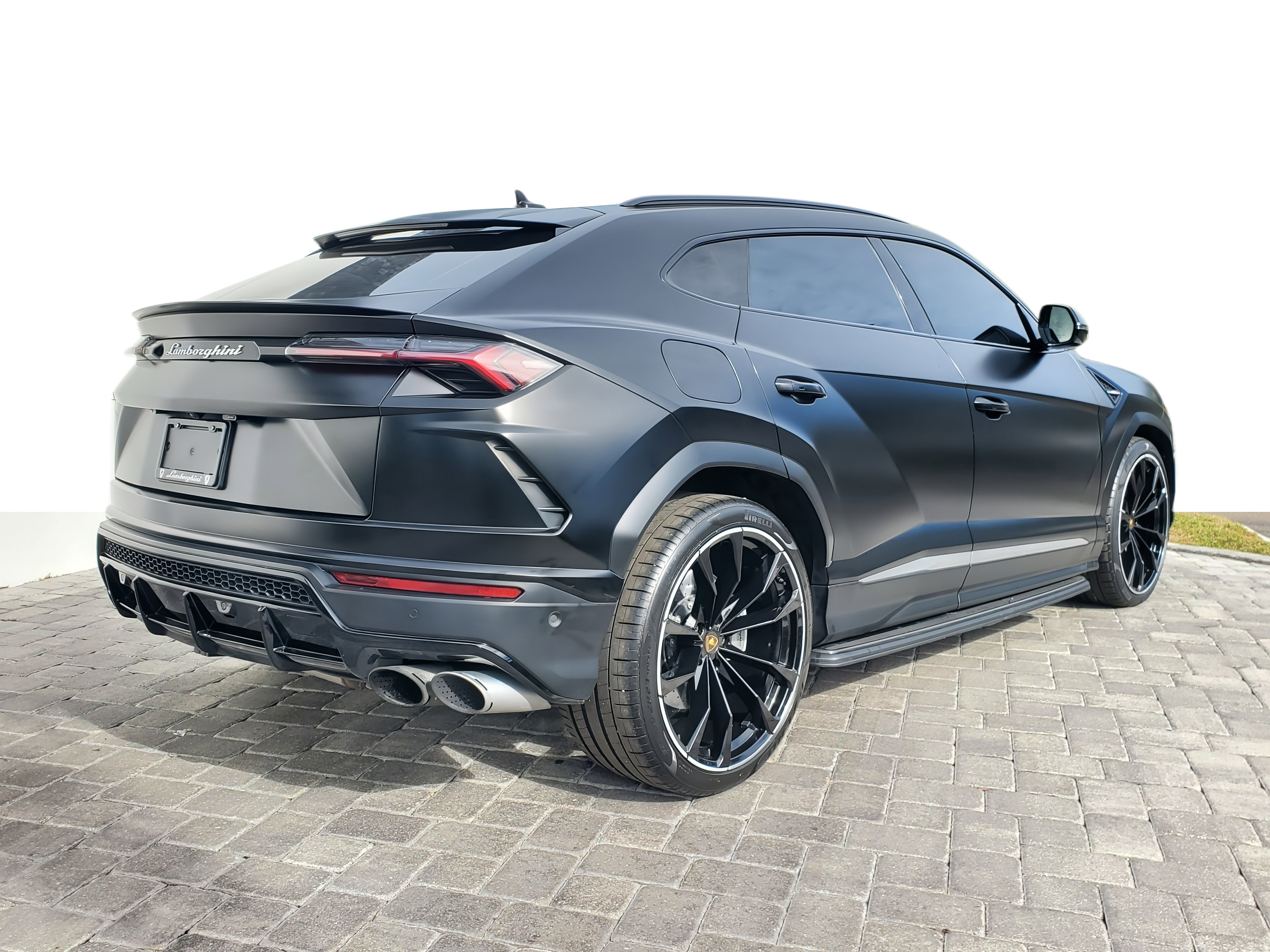 Used 2021 Lamborghini Urus image 6