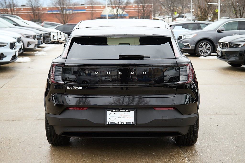 New 2026 Volvo EX30 Plus w/ Protection Package image 5