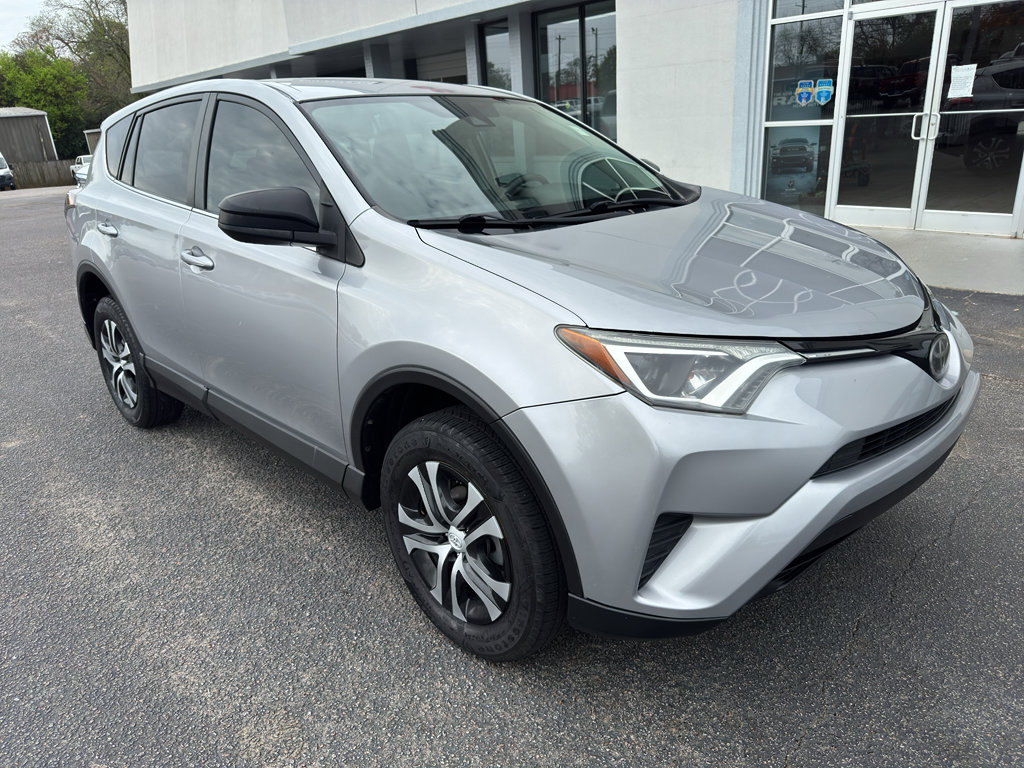 Used 2018 Toyota RAV4 LE w/ All Weather Liner Package image 3