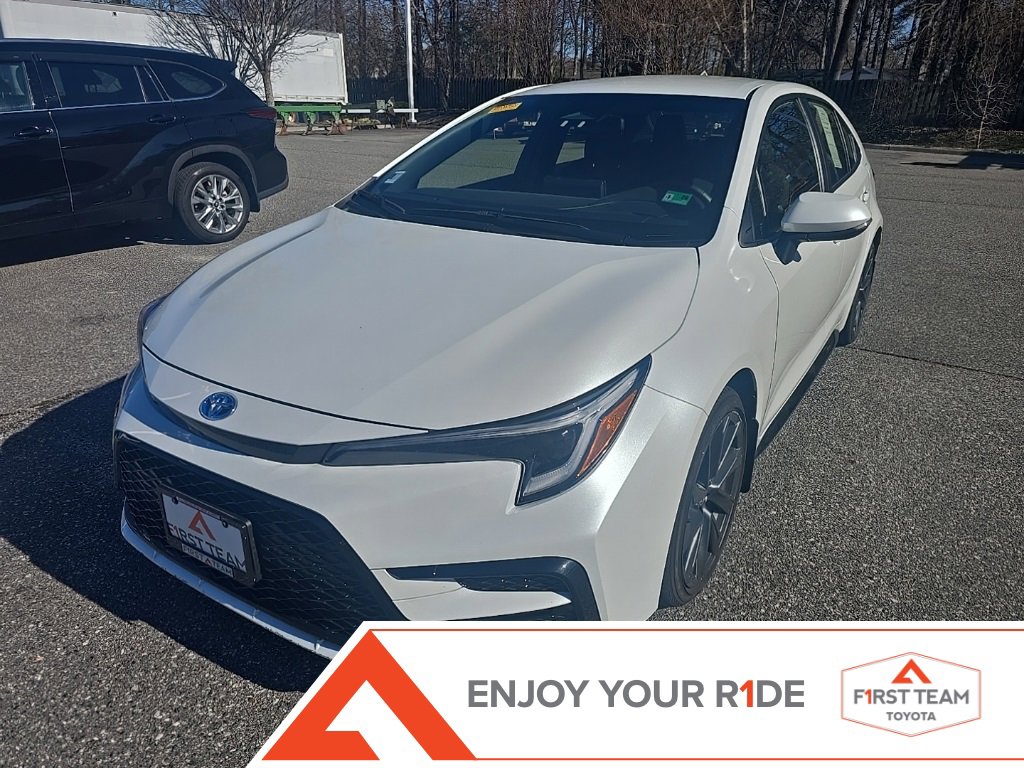 Used 2025 Toyota Corolla SE