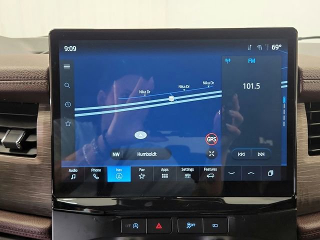 Used 2024 Ford Expedition Limited image 23