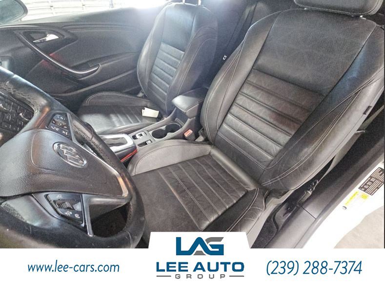 Used 2019 Buick Cascada Premium FWD image 3