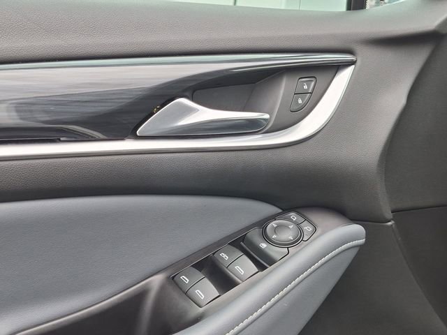 Used 2020 Buick Enclave Essence w/ Sound and Sites Package FWD image 21