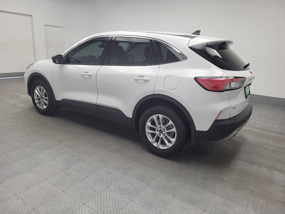 Used 2022 Ford Escape SE image 3