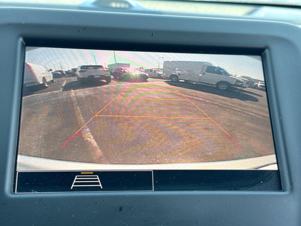 Used 2022 Chevrolet Equinox LT FWD image 17