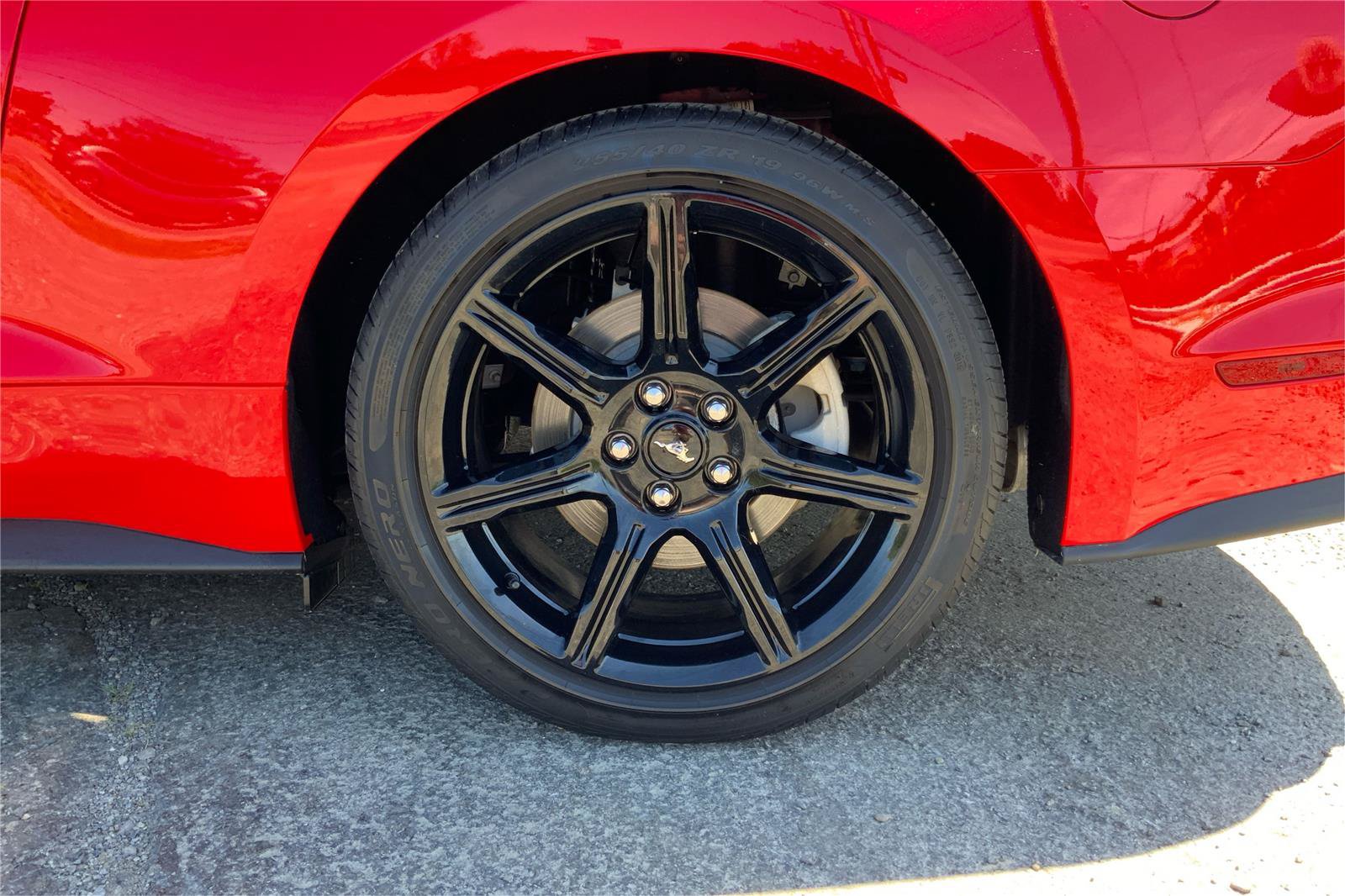 Used 2019 Ford Mustang Convertible w/ Equipment Group 101A RWD image 26