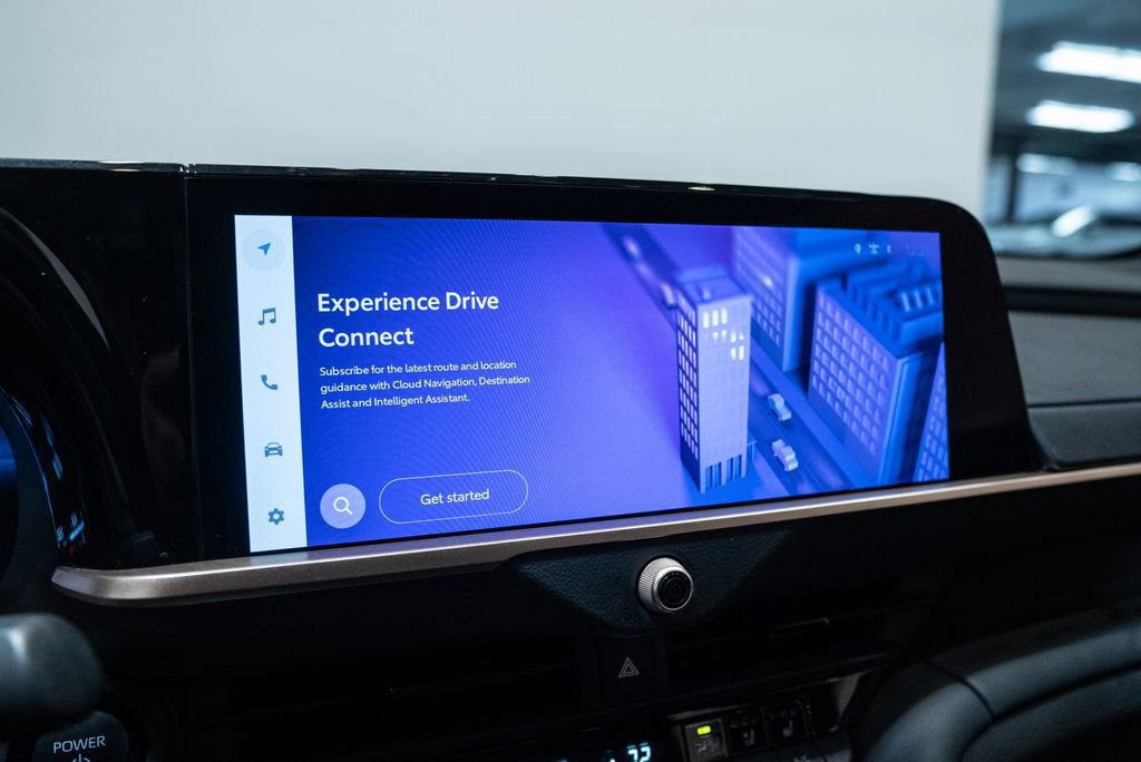 Certified 2024 Toyota Crown Limited image 25