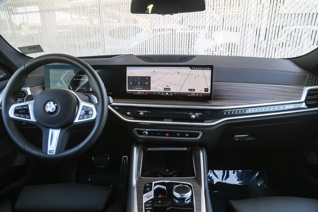 Used 2026 BMW X6 xDrive40i w/ Premium Package AWD/4WD image 9