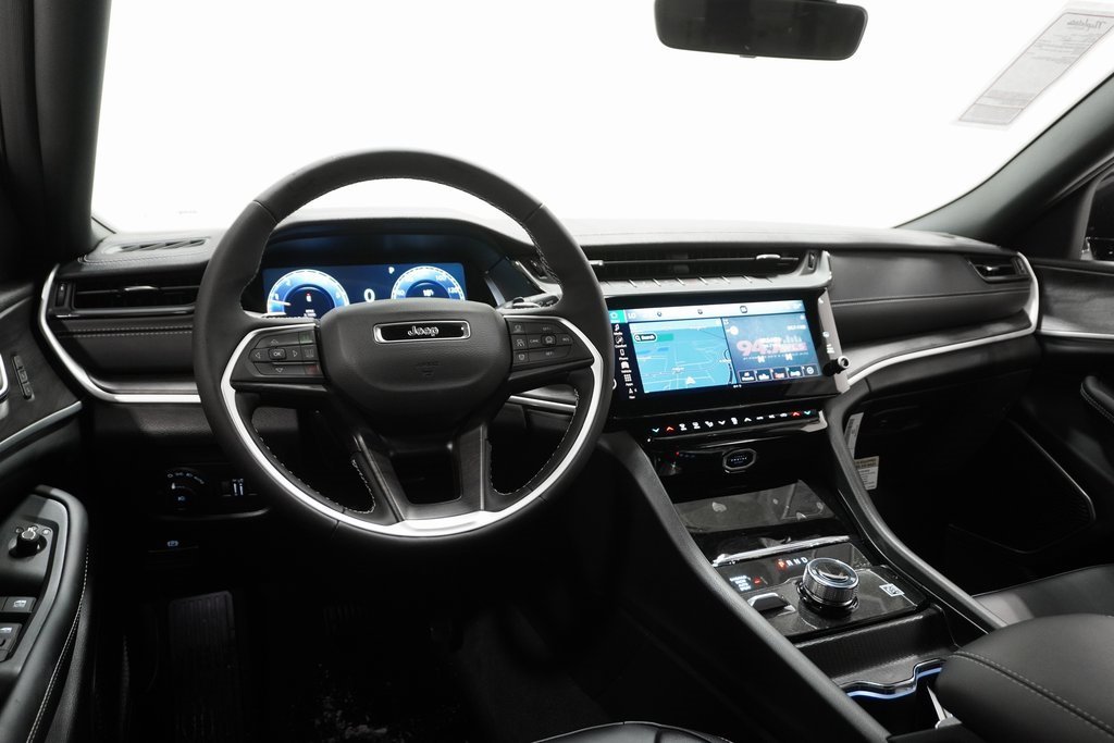 New 2026 Jeep Grand Cherokee Limited image 18