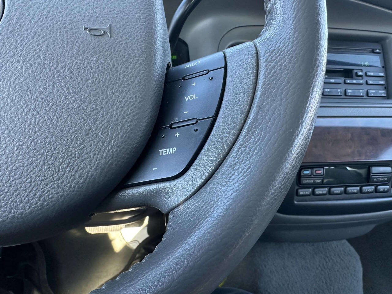 Used 2005 Mercury Grand Marquis LS image 24