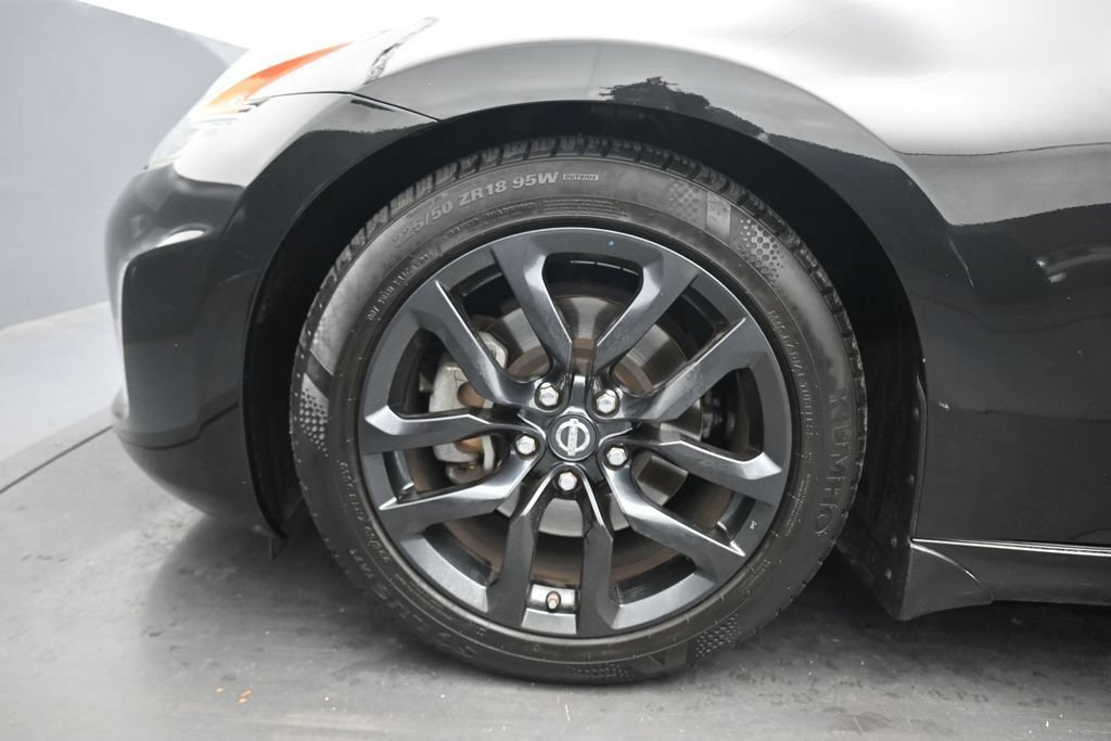 Used 2016 Nissan 370Z Touring RWD image 43