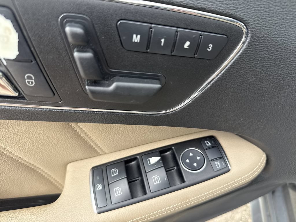 Used 2011 Mercedes-Benz E 350 Sedan image 18