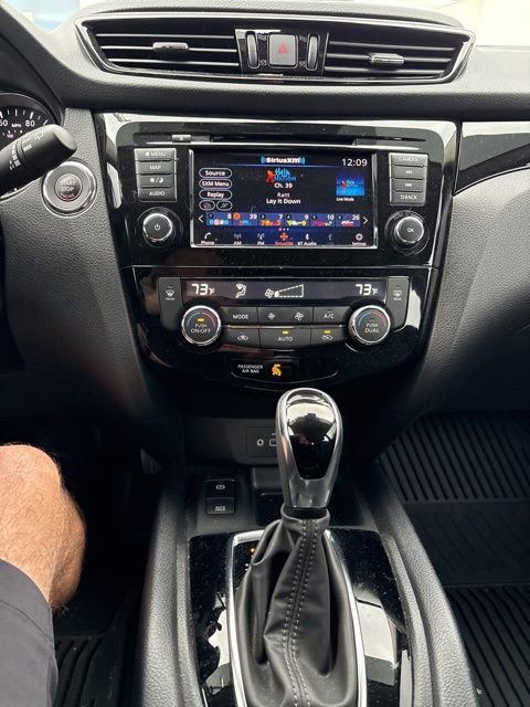 Used 2022 Nissan Rogue Sport SL w/ Premium Package AWD/4WD image 9