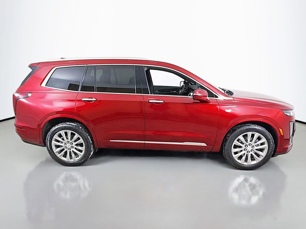 Used 2023 Cadillac XT6 Premium Luxury image 17