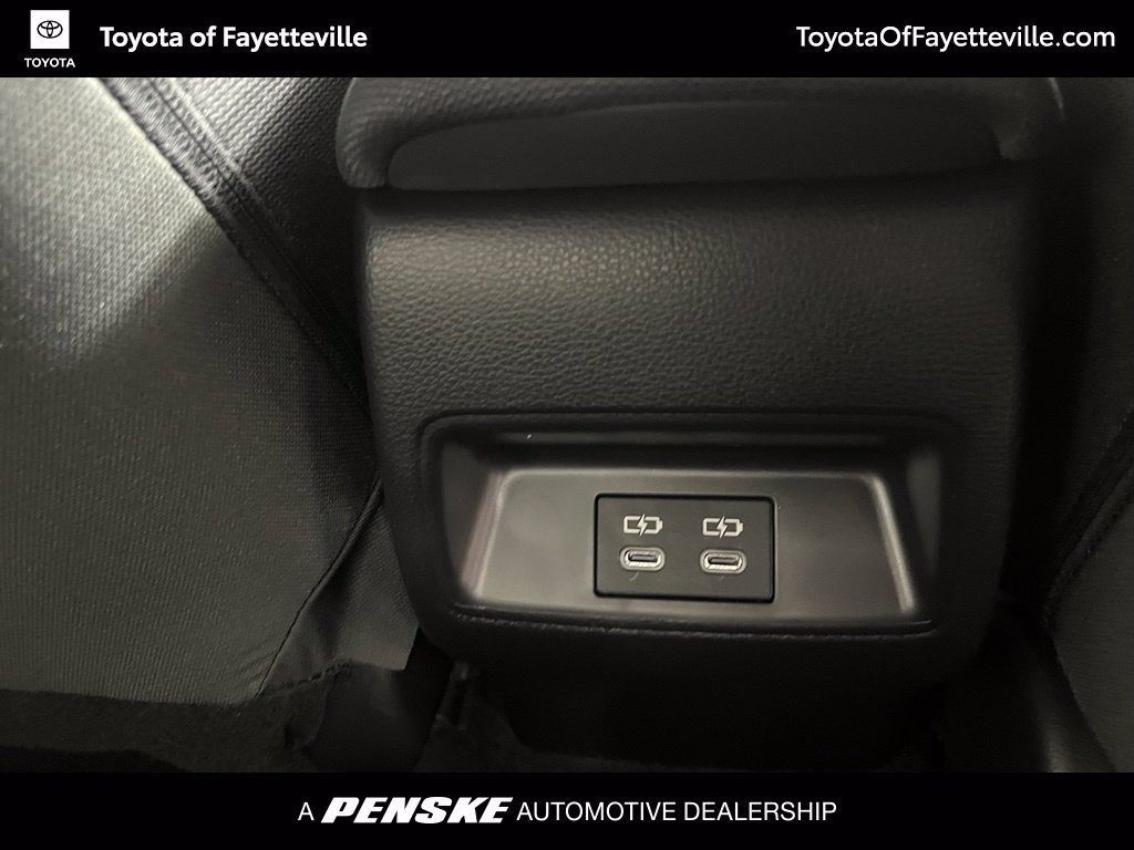 Used 2026 Toyota Corolla SE FWD image 10