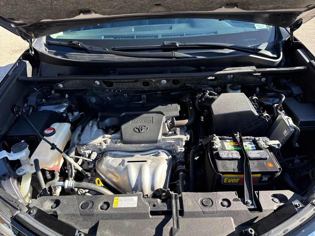Used 2016 Toyota RAV4 Limited image 28